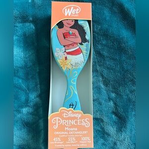 Moana hairbrush by Wetbrush